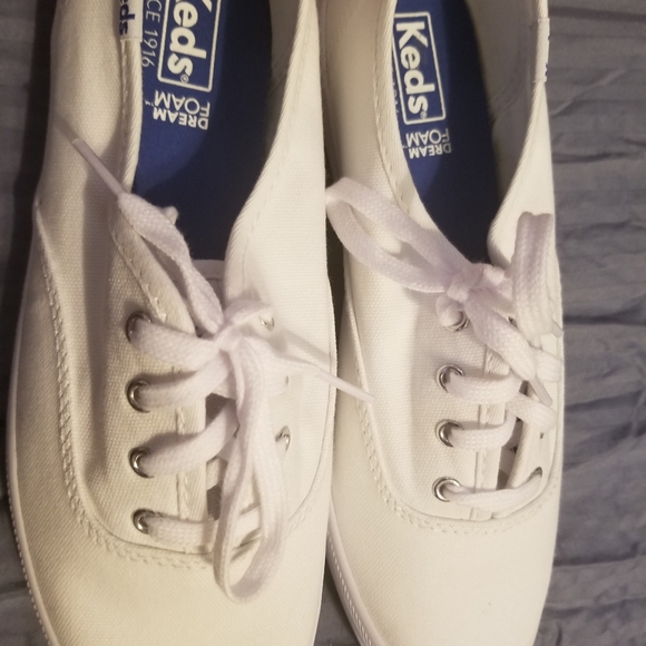Keds - Picture 3 of 3